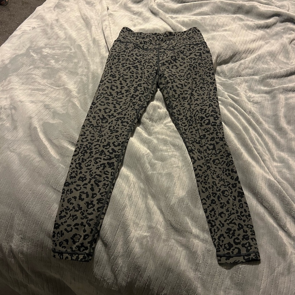 Athleta Salutation leggings